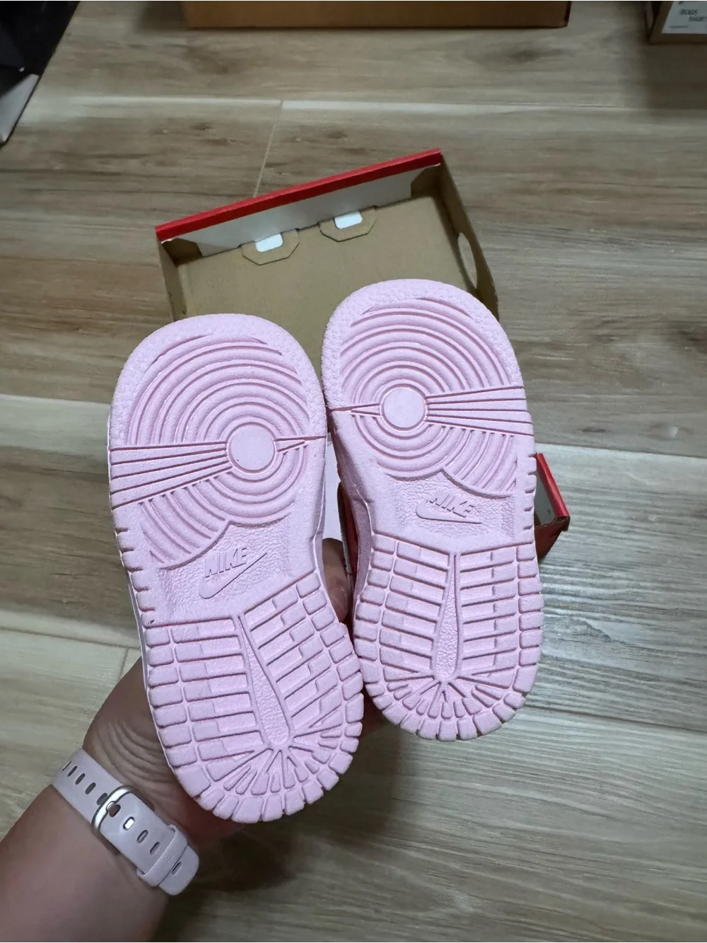 NIB Nike Dunk Low Valentine's Day Pink Foam Red Toddler 5C Sneakers Stickers